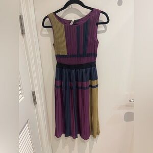 BCBGMaxAzria Purple and Blue Pleated Dress runs big xs-s